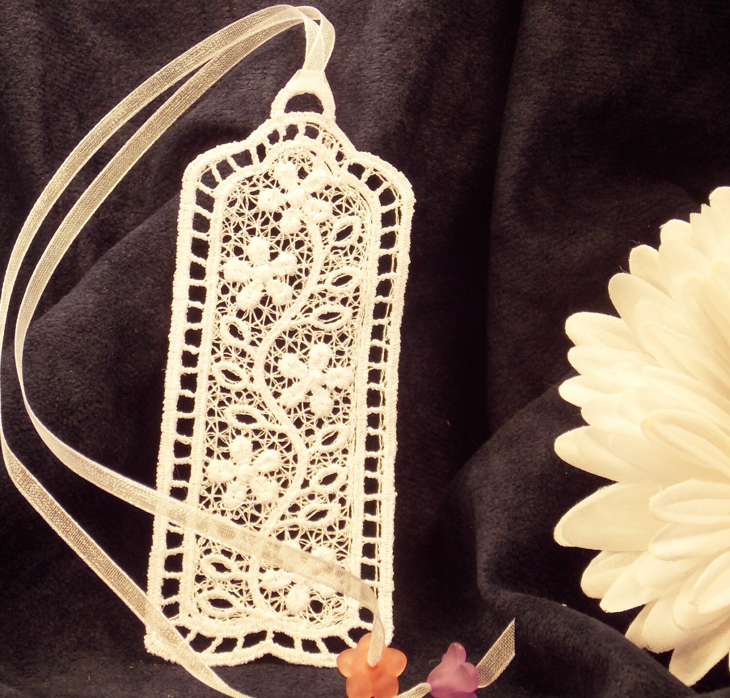 Bookmark Free Standing Lace Bookmark
