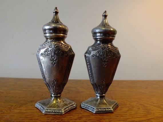 W.B Manufacturing Co. Silver Plate Art Deco Salt And Pepper