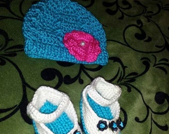 cat in the hat slippers