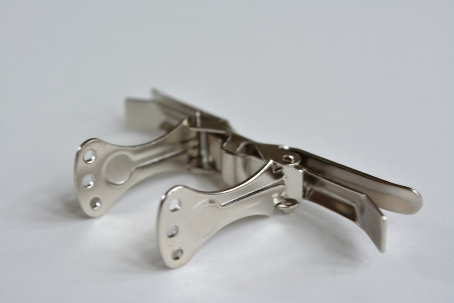 Set of 20 Metal Bow Tie Clips 2 3/4 Bow tie hardware