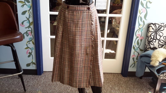 vintage 1970 wool wrap skirt with big safety pin. for women