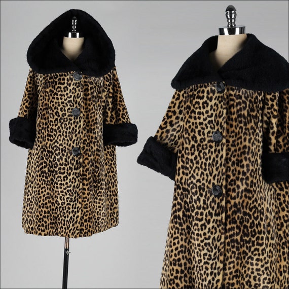 vintage 1950s coat . leopard print faux fur . 3672