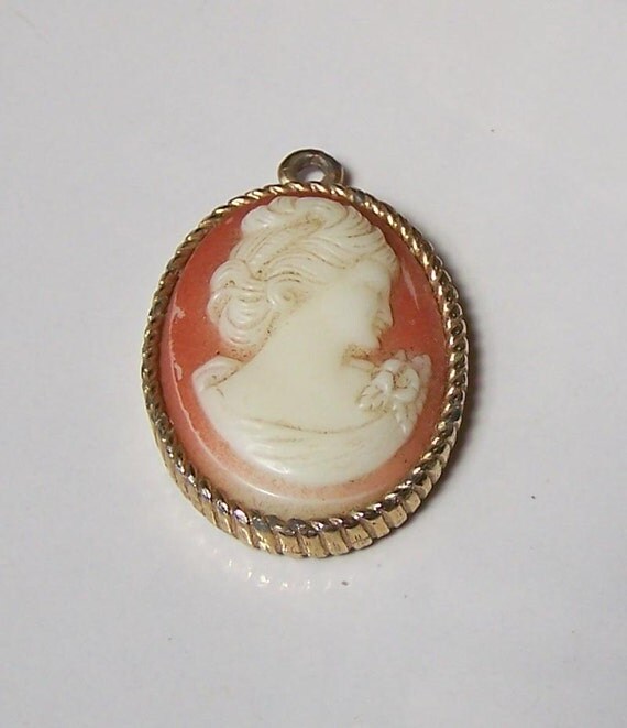 Jewelry, Etsy Vintage, Vintage Cameo, Cameo Pendant, Vintage Costume ... Jewelry, Etsy Vintage, Vintage Cameo, Cameo Pendant, Vintage Costume ...