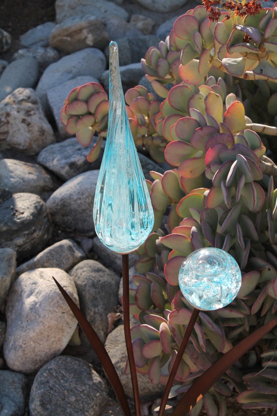 Solar Powered Garden Ornament Lights Beautiful in the