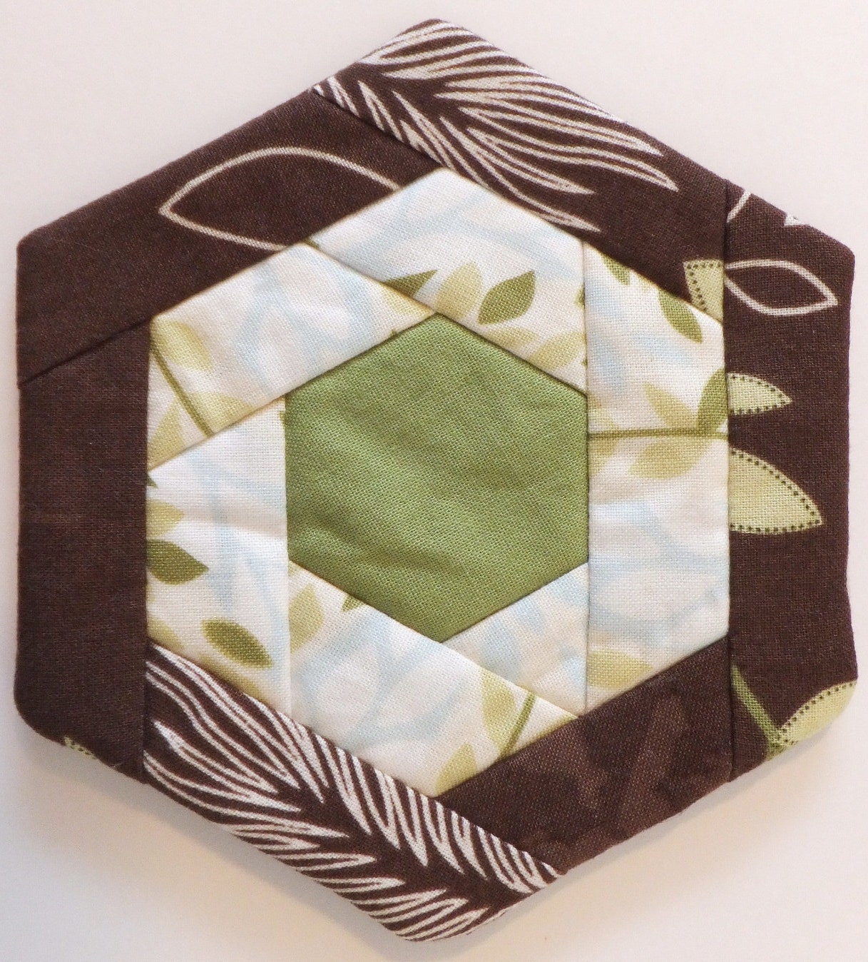 Patchwork IntheHoop Log Cabin Hexagons Machine Embroidery