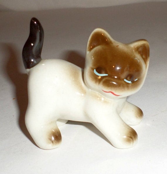 Vintage Siamese Cat Figurine Small Blue Eyed Cat Siamese