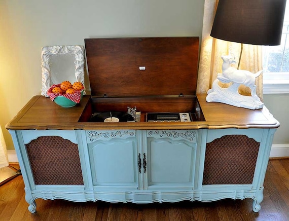 Vintage Record Player Cabinet 65