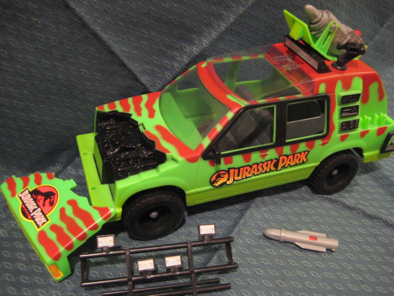 Jurassic Park Jungle Explorer Green Vehicle Complete With All 