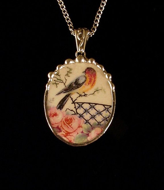 Broken china jewelry pendant necklace antique robin bird rare