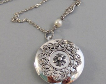 Lace Sea Blossom,Locket,Antique Locket,Silver Locket,Posey,Poppy, Locket,Blossom,Sea Blossom,Blossom Locket,Flower Locket,Flower Neckalce.