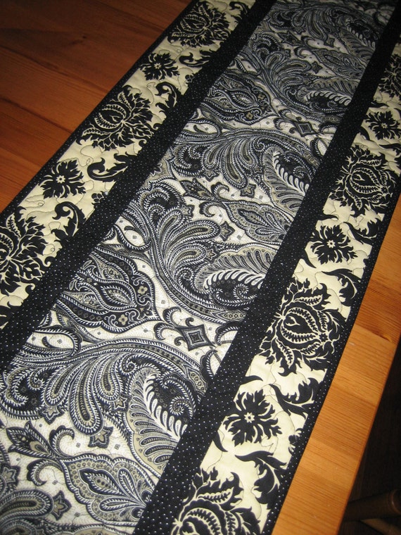 Table Runner Modern Black and White Paisley by TahoeQuilts on Etsy