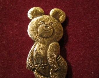 Vintage USSR CCCP Olympics Game Moscow 1980 Collectible Badge Pin " Mishka "