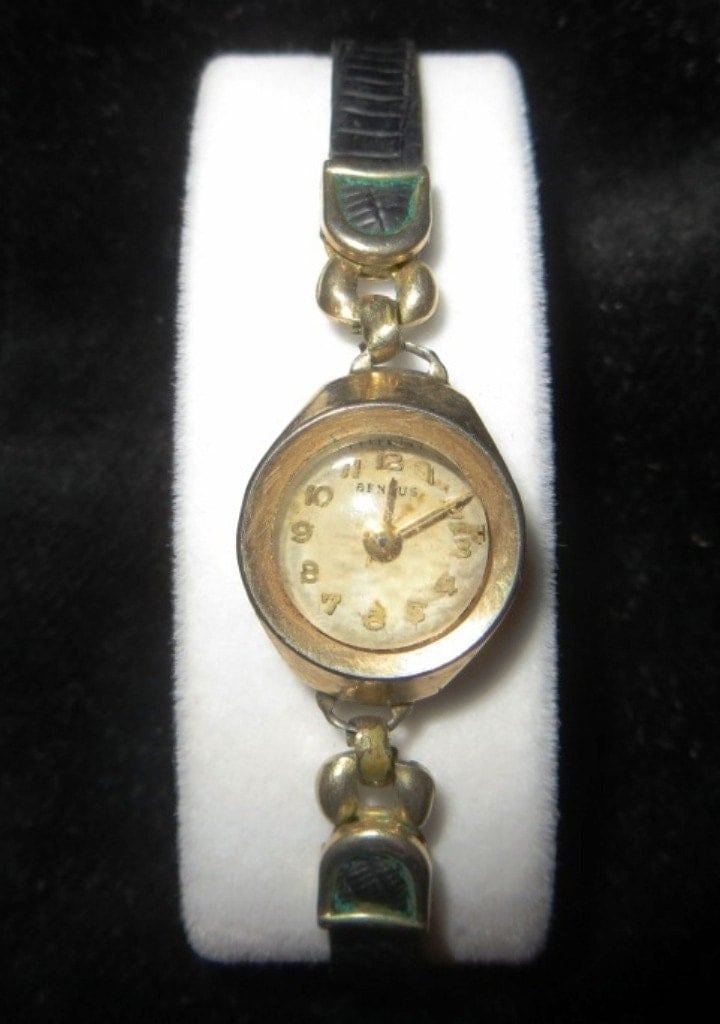 Vintage Ladies Benrus Watch 15 Jewel Swiss by TimelessTreasuresLLC