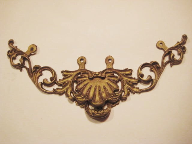 jmattheedesigns: Antique Brass Carpet Trim
