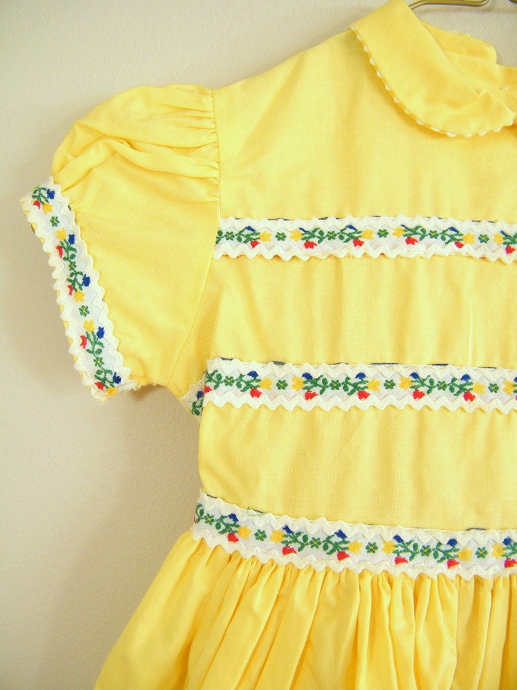 Vintage 1950s Girls Dress / Yellow / Party Dress / Moppets