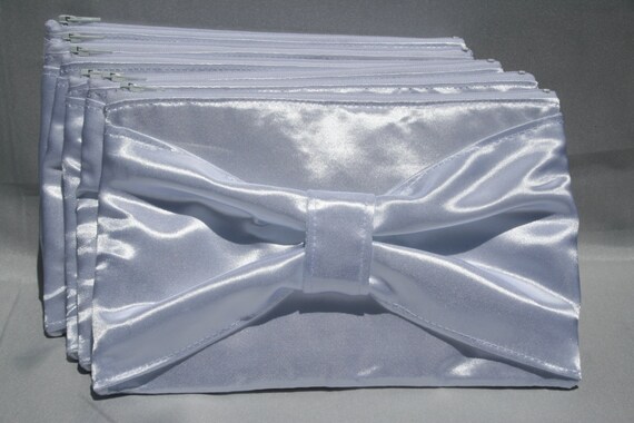 white bow clutch bag