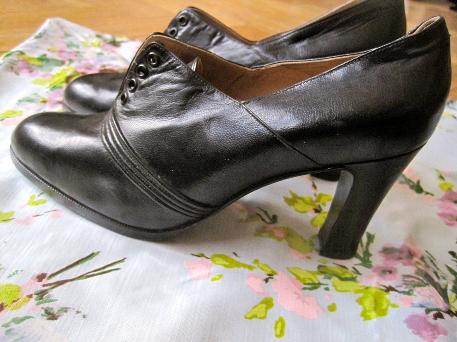 vintage 1930s high heel shoes unworn – Haute Juice