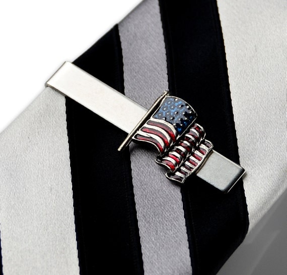 chain tie clasp