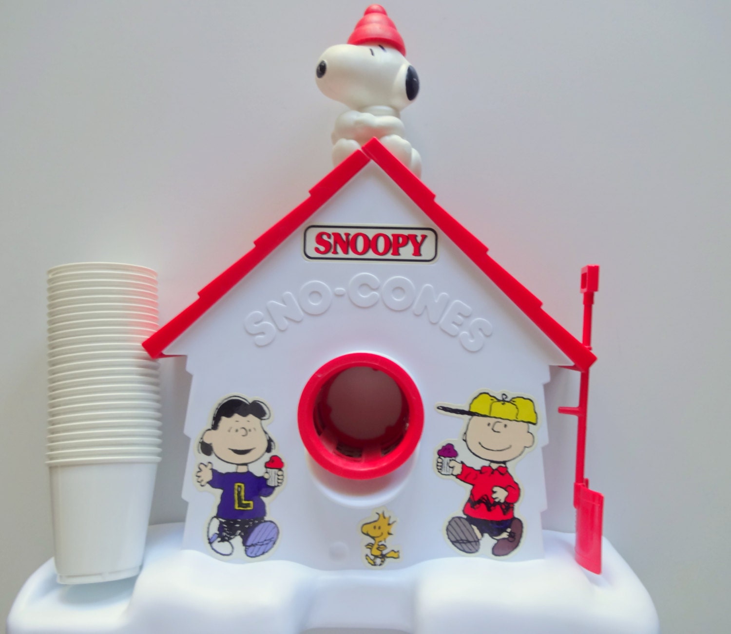 Vintage Snoopy SnoCone Maker Toy 1985
