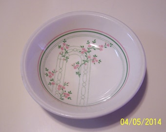 Biltons of England Pink & Green Trellis Bowl