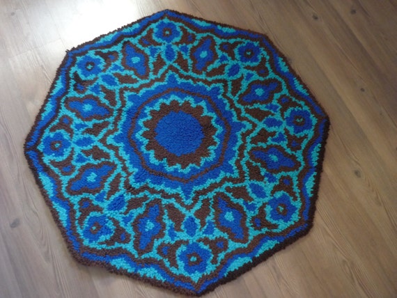 Vintage Hook Rug Octagon Shaped Throw Rug Teal Blue and