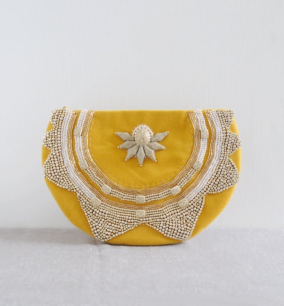 The golden flower clutch - 20% off on sale gold beaded half moon purse