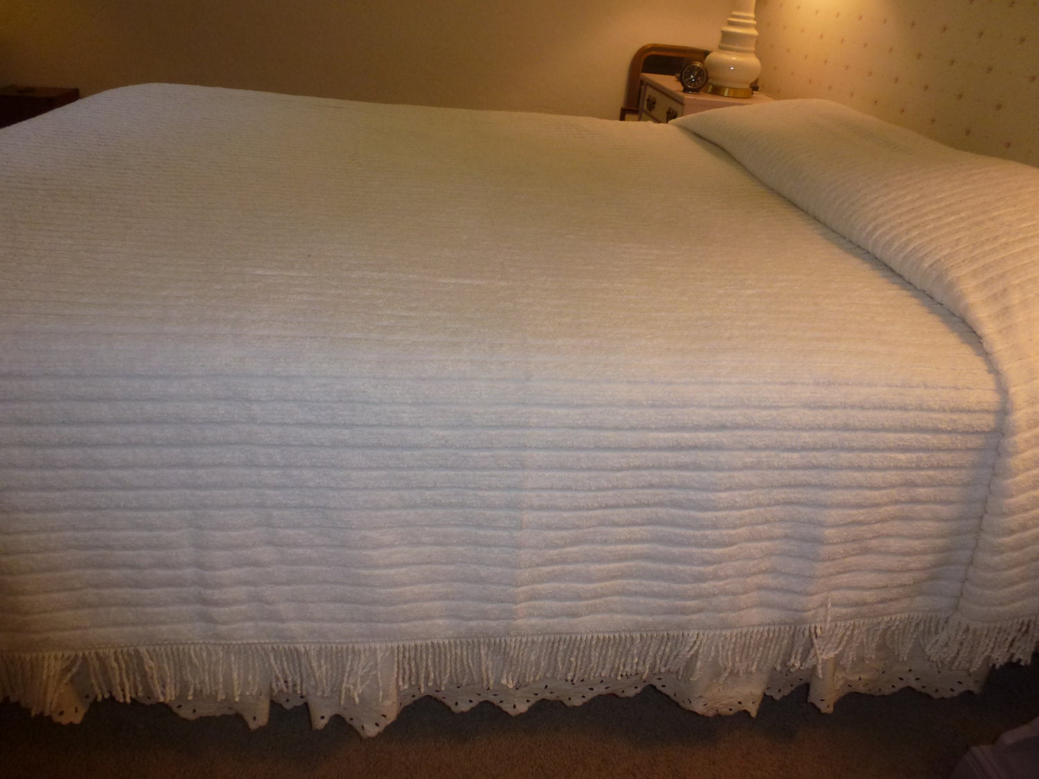 White Vintage Chenille Queen Size Bedspread By Joscreativecrafts   Il Fullxfull.660224829 7aa3 