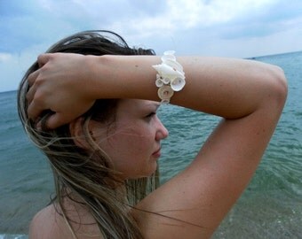 Mermaid bracelet, Beach wedding bracelet, Mermaid jewelry, bridesmaid jewlery, seashell bracelet, eco jewelry, bridesmaid bracelet