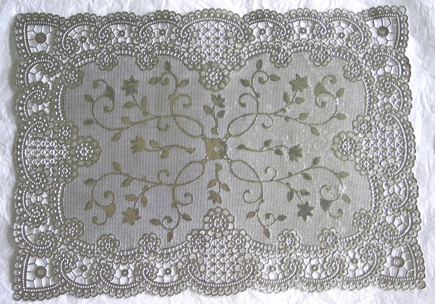 12 Doily Metallic Silver Vintage Doilies Placemats