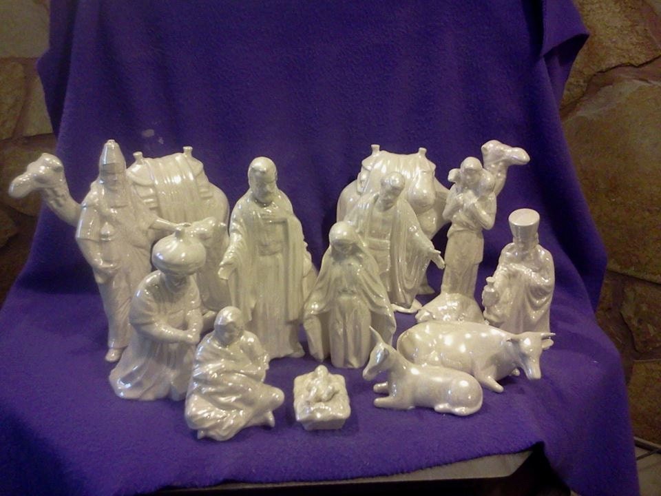 Ceramic Large Nativity 15 piece Glazed set with Mother of