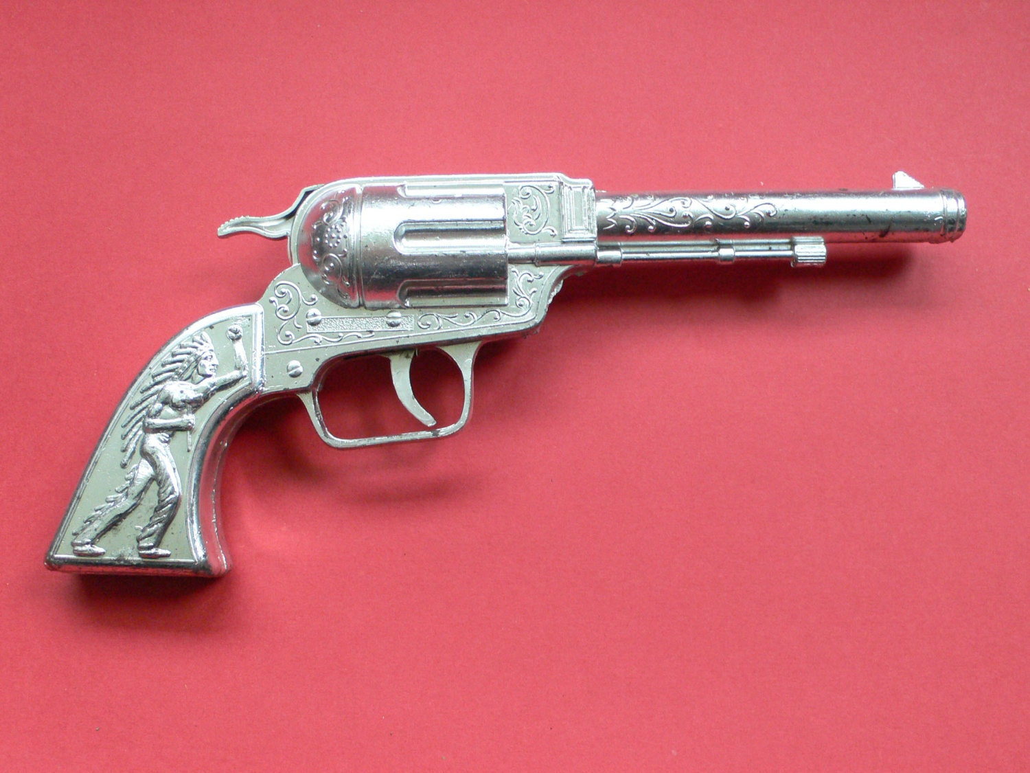 Vintage Toy Cowboy & Indian Wild West Large Silver Clicker Gun