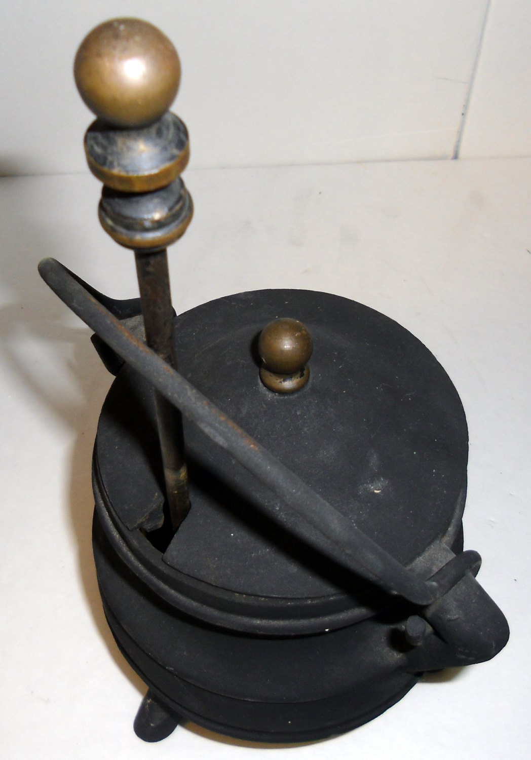 Vintage Cast Iron Fire Starter Pot Antique Smudge Pot