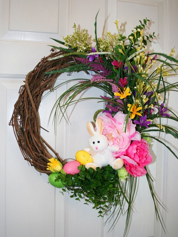 Easter Grapevine Wreath Spring Wreath by ShadesOfTheSeasons