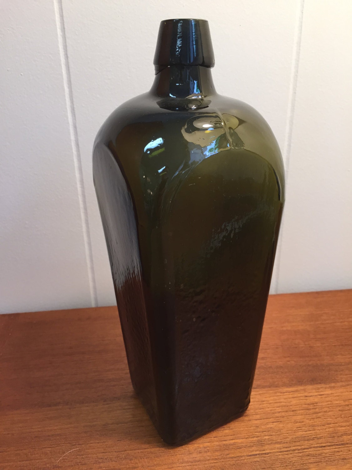Antique Collectable 1800s CASE GIN BOTTLE Olive Green