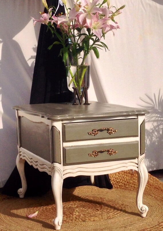 Items similar to Hand painted accent table on Etsy