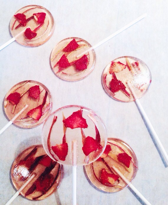 3 Natural strawberry flavored lollipops with by asecretforest