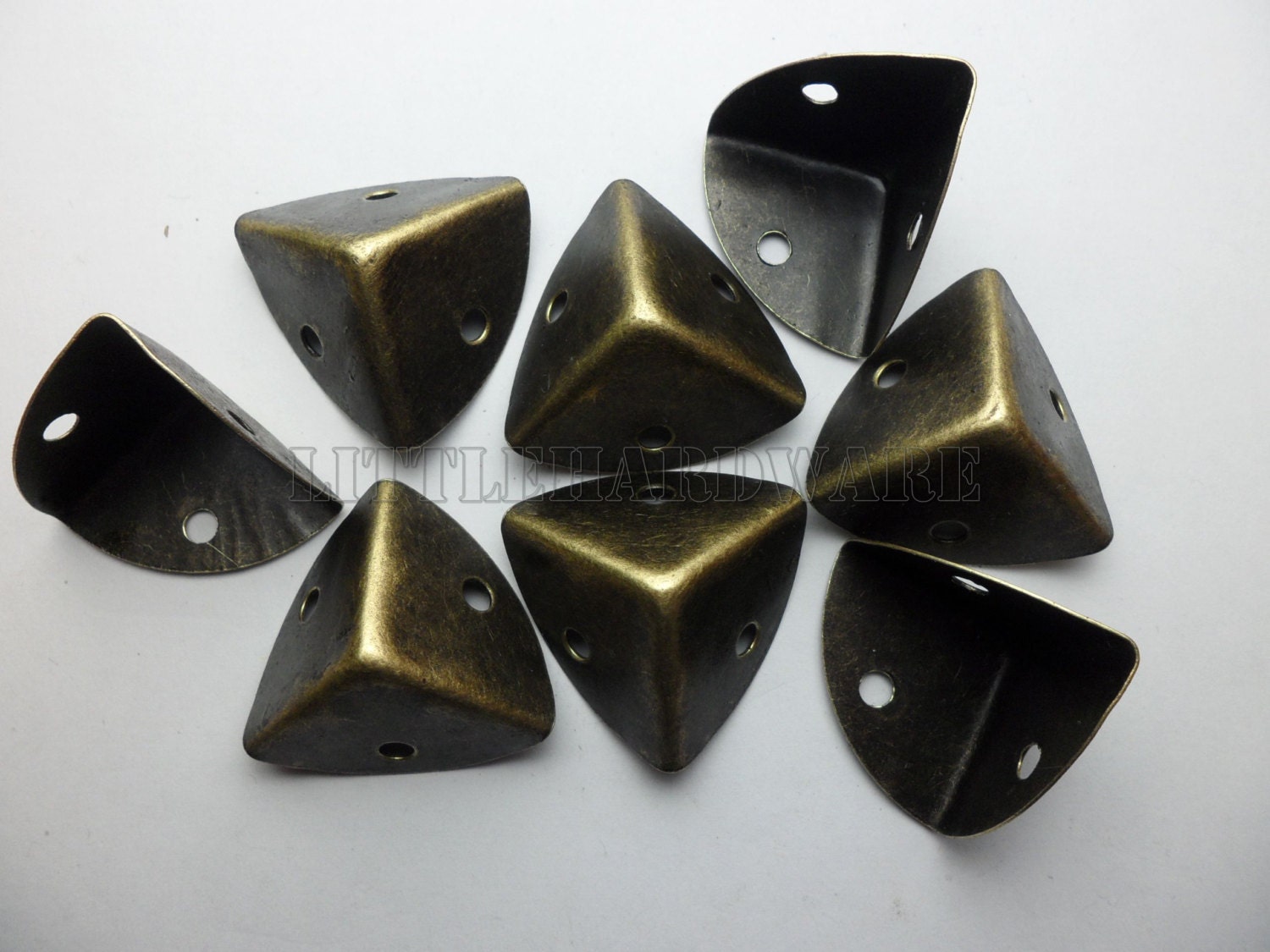 4PCS 25mmX25mmX25mm antique brass Jewelry Box Corner