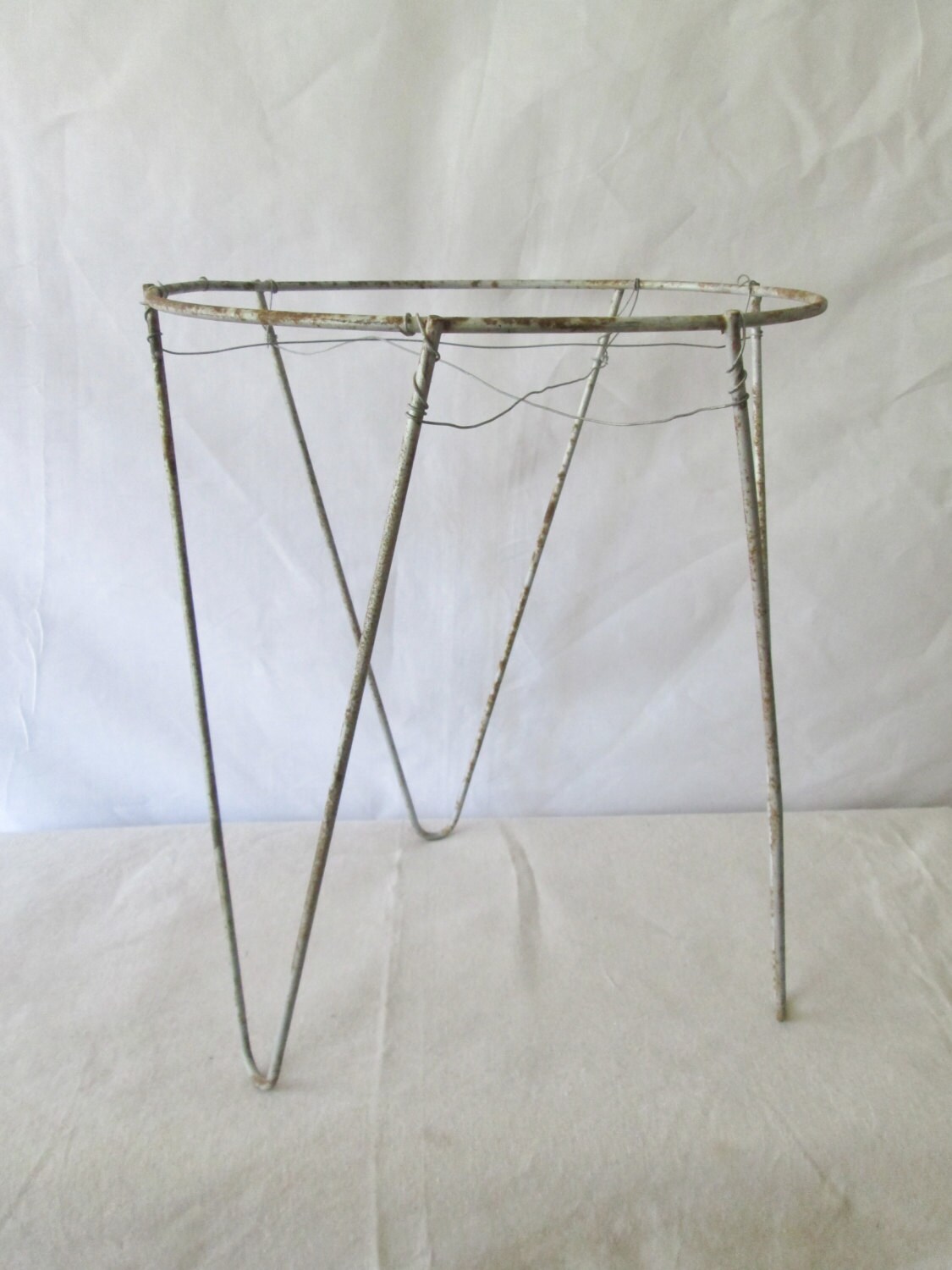 Vintage Metal Hairpin Tripod Legs Stand Haute Juice