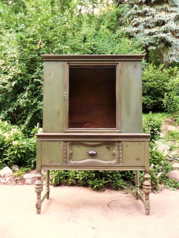 Vintage China / Green China / Green Hutch