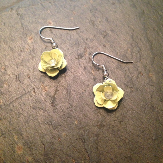 pale yellow earrings