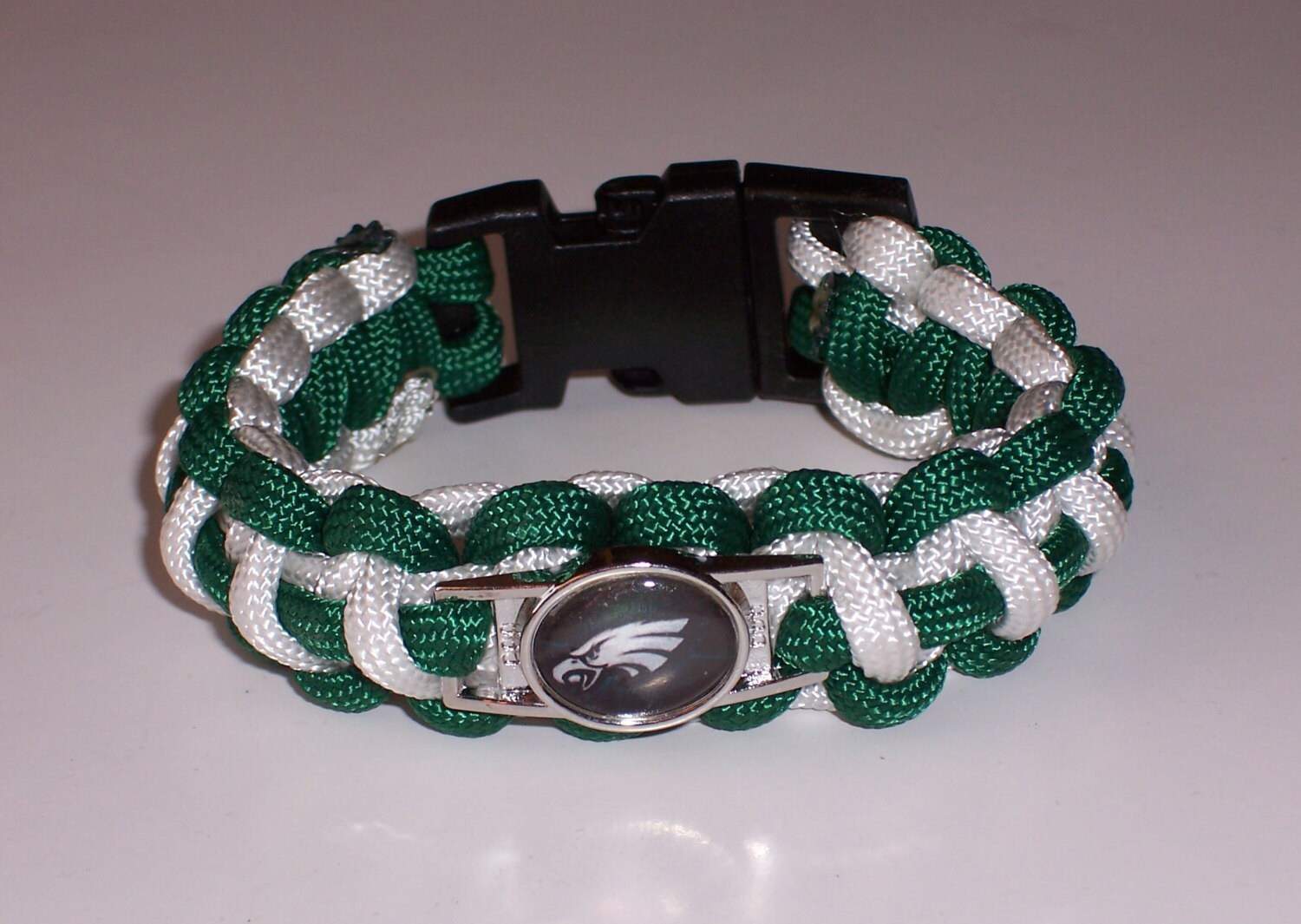 Philadelphia Eagles Paracord Bracelet Custom by Yourjewelryhut