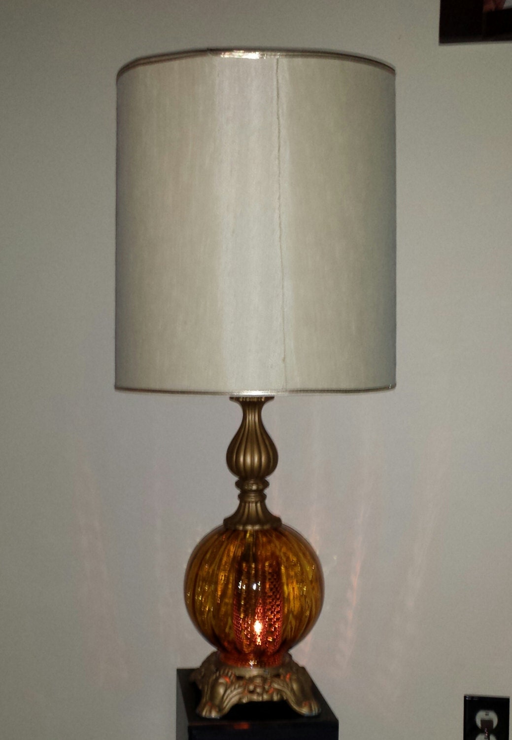 Vintage Amber Globe 3 Way Setting Table Lamp by RoysTradingPost