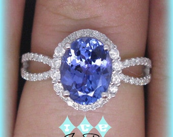 Round tanzanite engagement rings