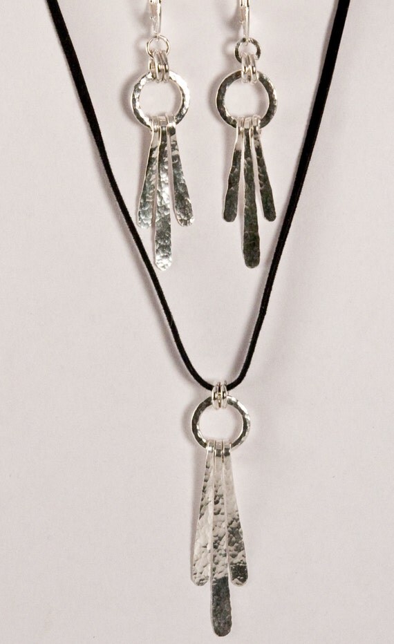 Chime necklace Clearance