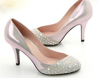 Items similar to Make to order hand sewing pearl shoes pink on Etsy