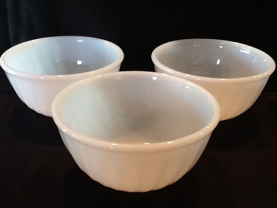 Vintage 3 Fire King Mixing Bowls Set of 3 by AntiquesByGranny