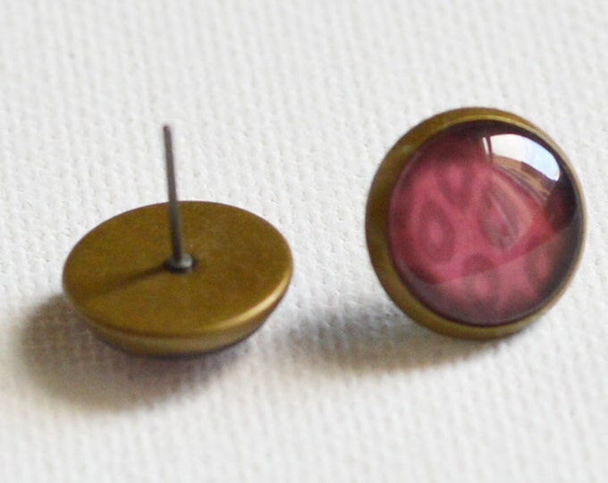 BOHO CHIC Stud Earrings metal brass depicting fashionable bordo drops , Vintage, Glamour, Boho, Red, Pink drops