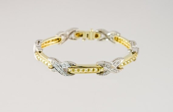 Soft and delicate yet wear every day diamond bracelet