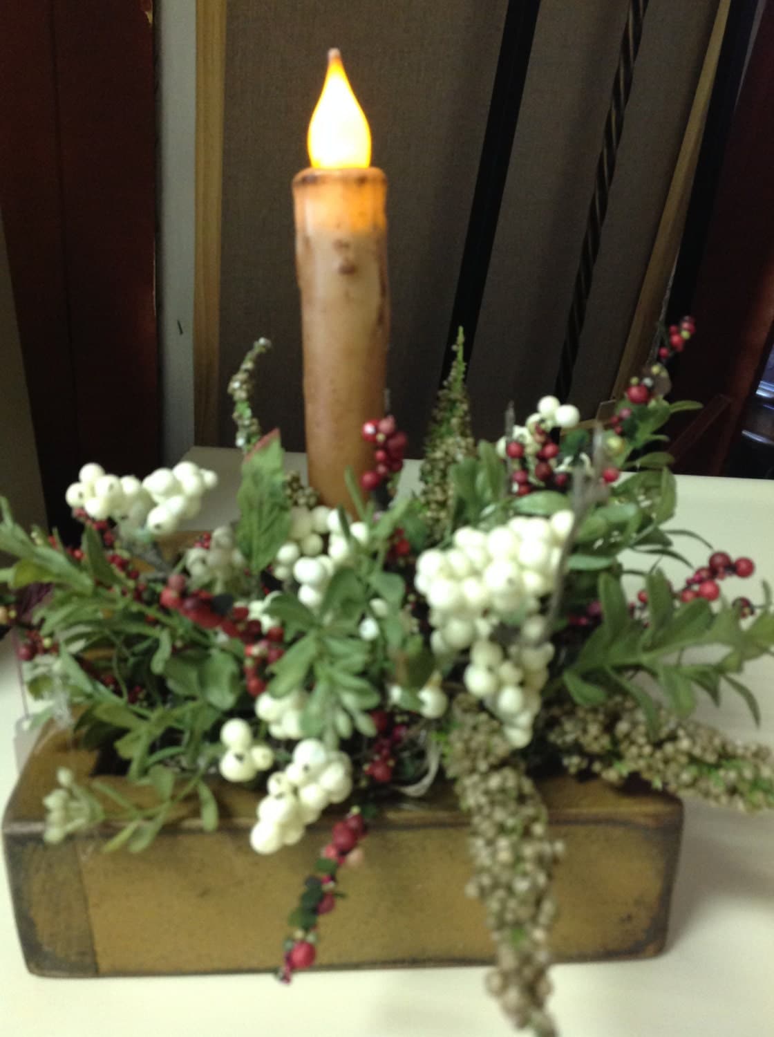 Items similar to Primitive floral arrangement of dried and silk floral