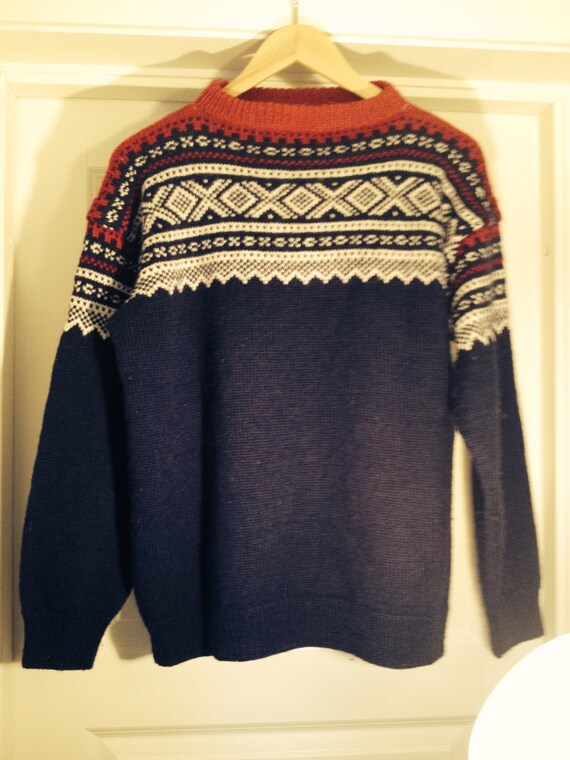 Handknitted traditional norwegian Marius sweater.